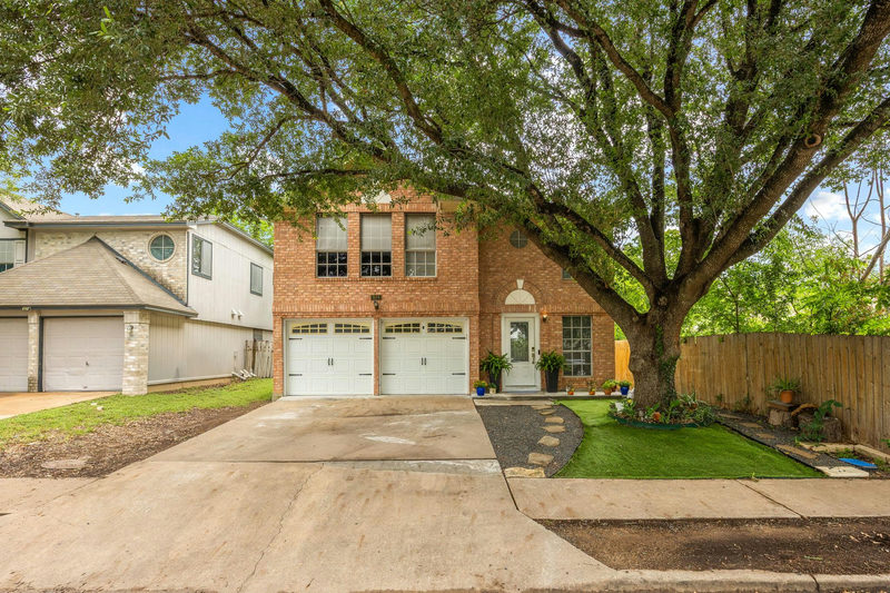 908 Tayside Dr — exterior