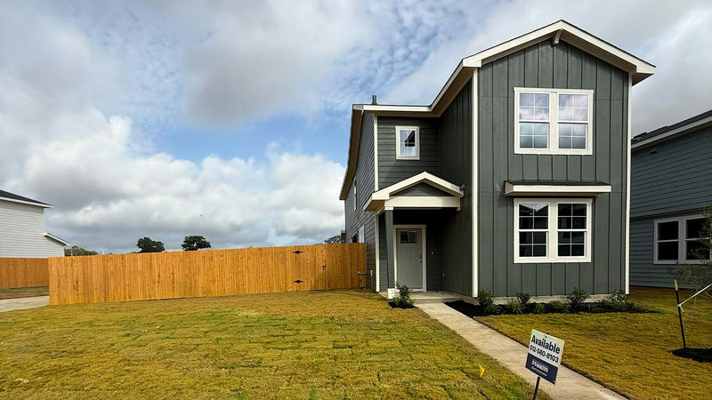 328 George Neggan Ln — exterior