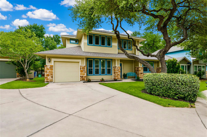 10904 Railway Ln — exterior