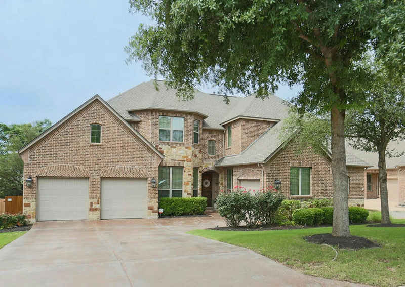 208 Mirafield Ln — exterior