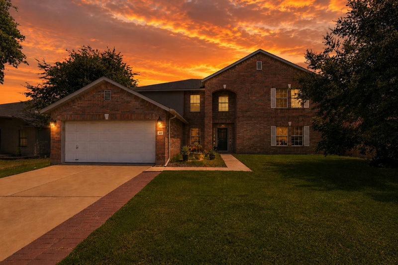 407 Evening Grosbeak Dr — exterior