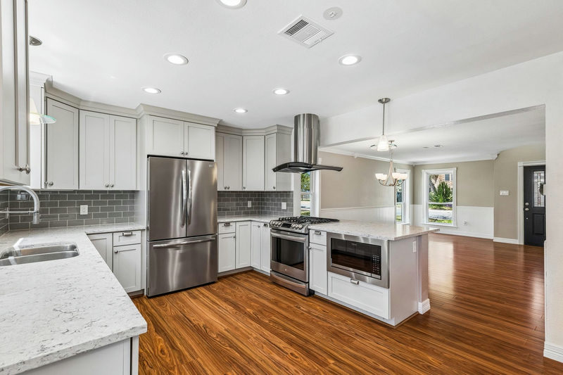 1306 Shady Grove Path — exterior