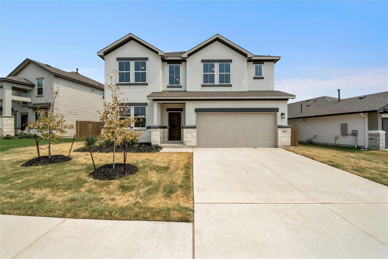 221 Comet Pointe Dr — exterior