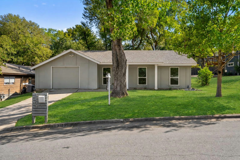 3103 Matador Dr — exterior