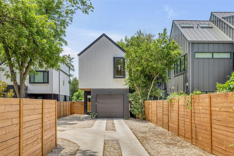 3409 Neal St #2 — exterior