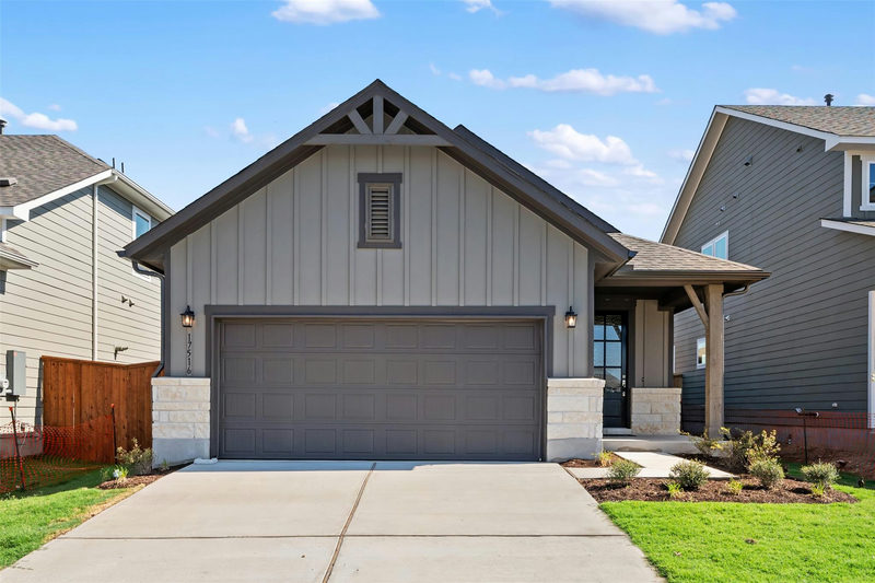 17516 Carmel Rancho Ave — exterior