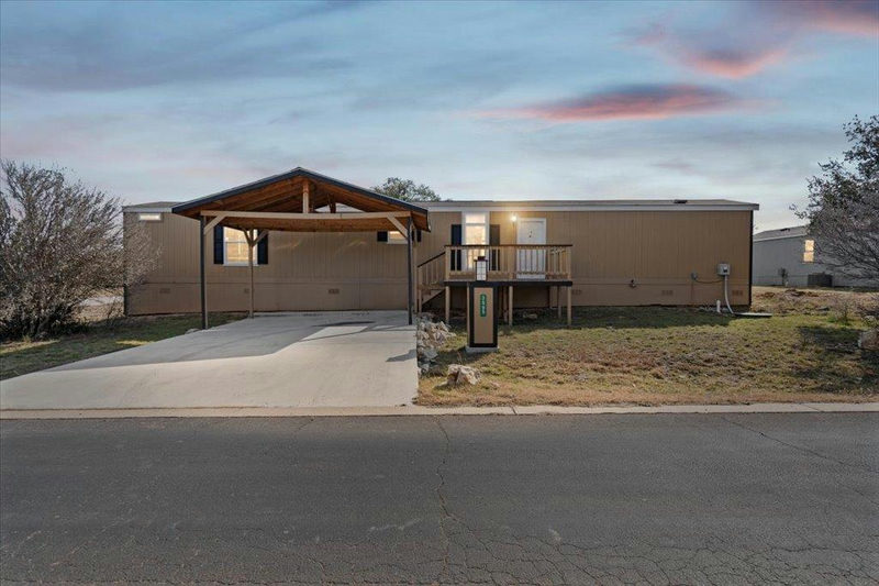 3505 Stag — exterior