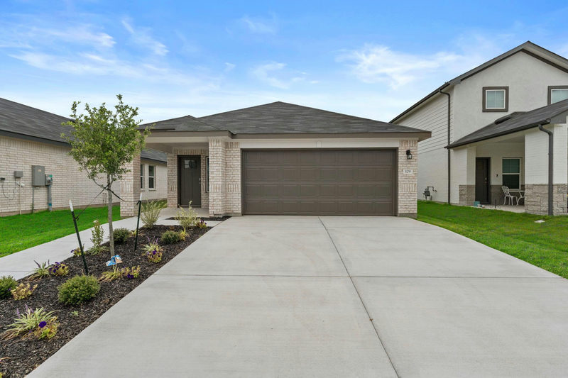 129 RAYMONDVILLE Path — exterior