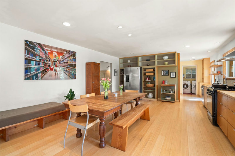 4614 Jinx Ave — exterior