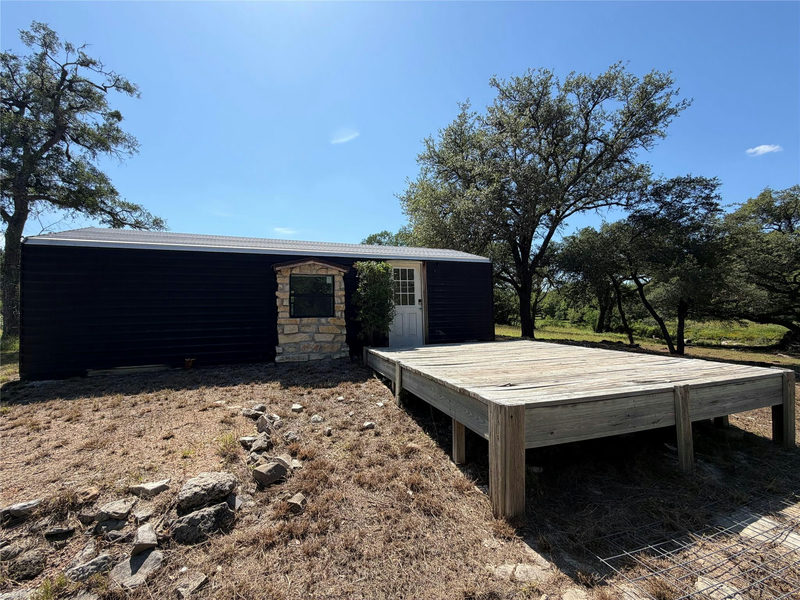 17702 Sandy Ln — exterior