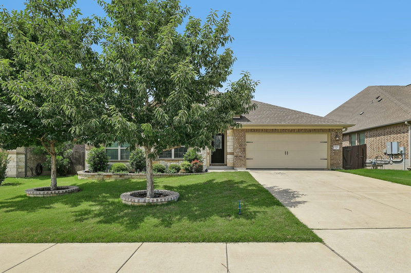 5852 Parma St — exterior