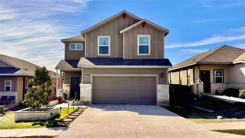 426 Eves Necklace Dr — exterior