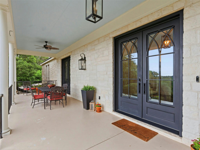 173 Falling Hills — exterior