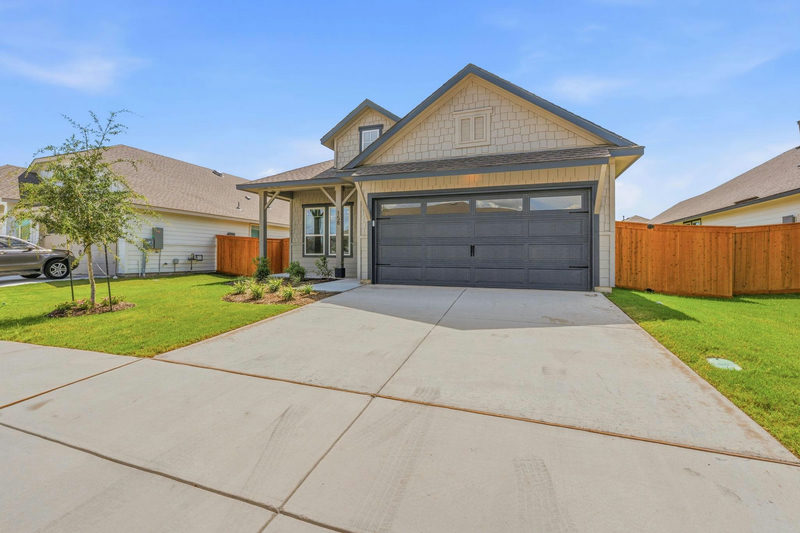 158 Paul Pena Dr — exterior