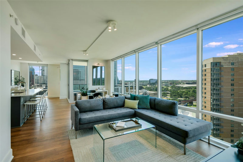 300 Bowie St #1403 — exterior