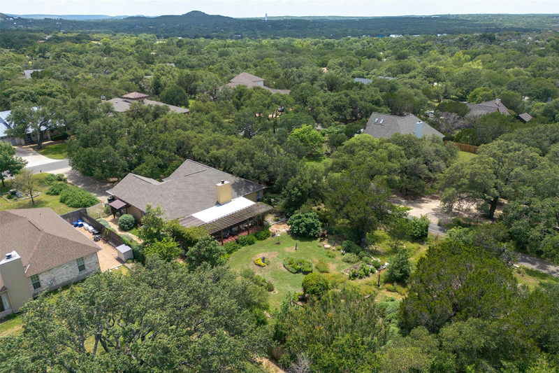 35 Brookmeadow Dr — exterior