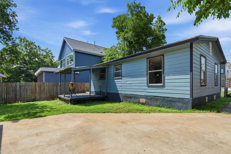 312 Blackson Ave — exterior