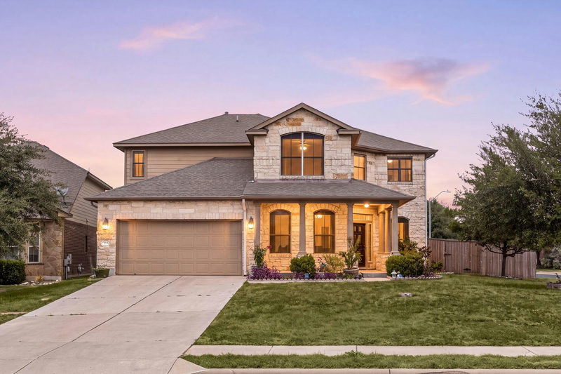 100 Sandy Lyle Cv — exterior