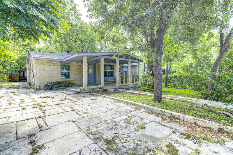 1807 San Jose St — exterior