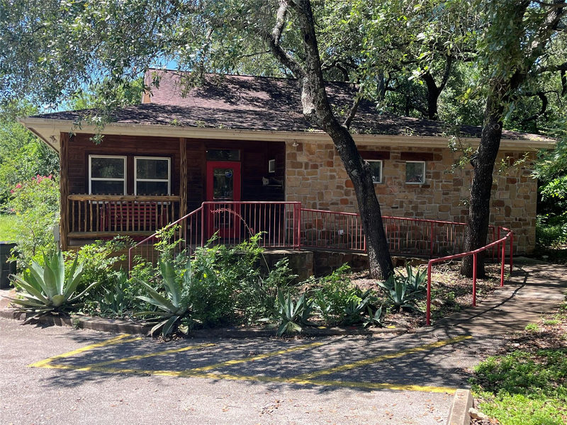 15401 Nightingale Ln — exterior