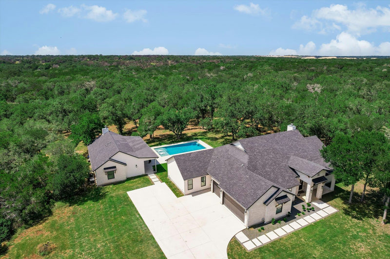 400 Creekside Dr — exterior