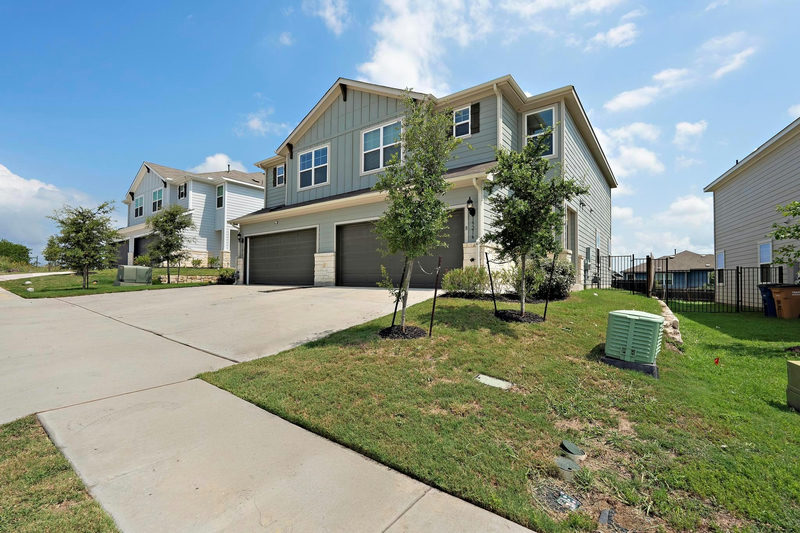 15216B Sweet Mimosa Dr — exterior