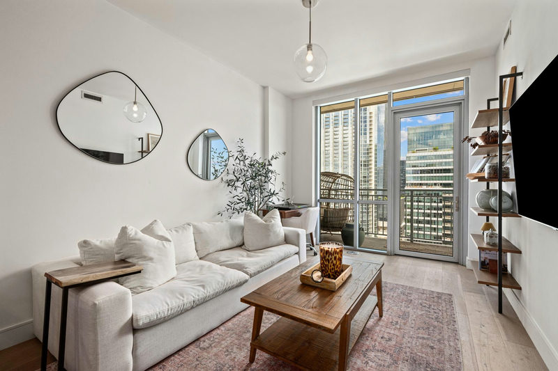 222 West Ave #2507
