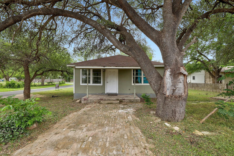 3007 Michoacan Dr — exterior