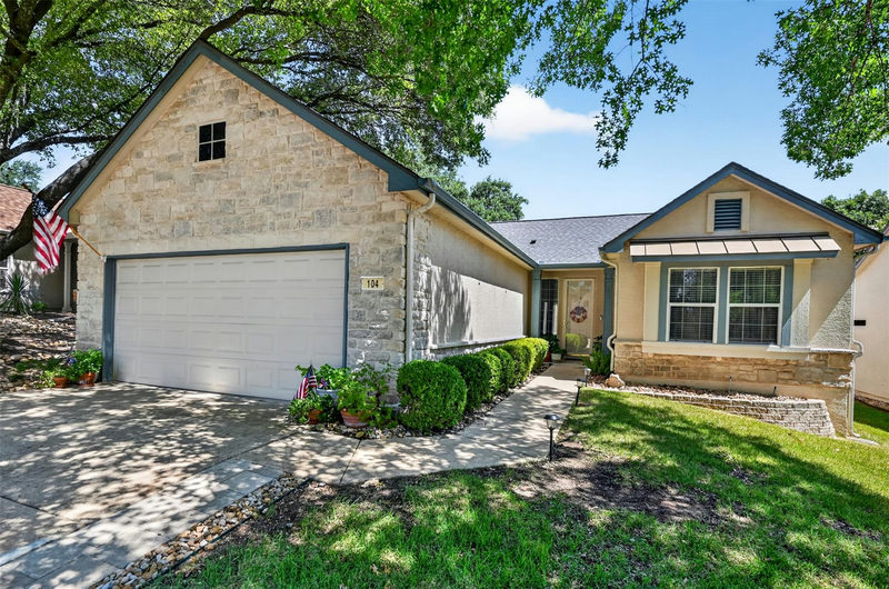 104 Purple Sage Dr — exterior
