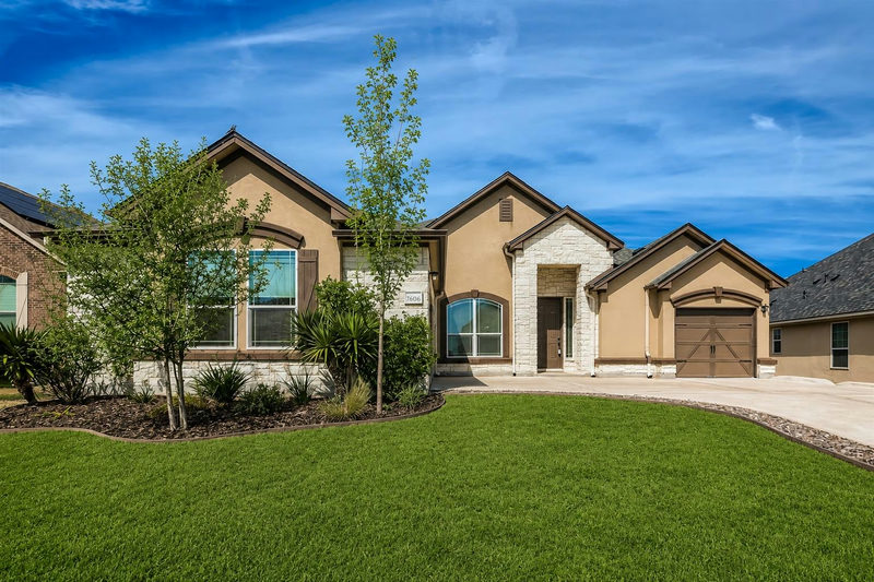 18308 Pencil Cactus Dr — exterior