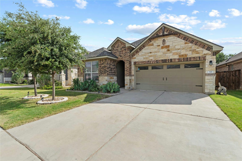 341 Peace Pipe Way — exterior