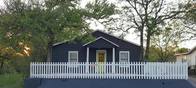 1166 Ridgeway Dr — exterior
