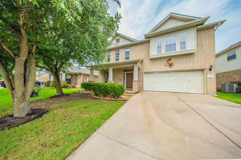 17525 Bridgefarmer Blvd — exterior