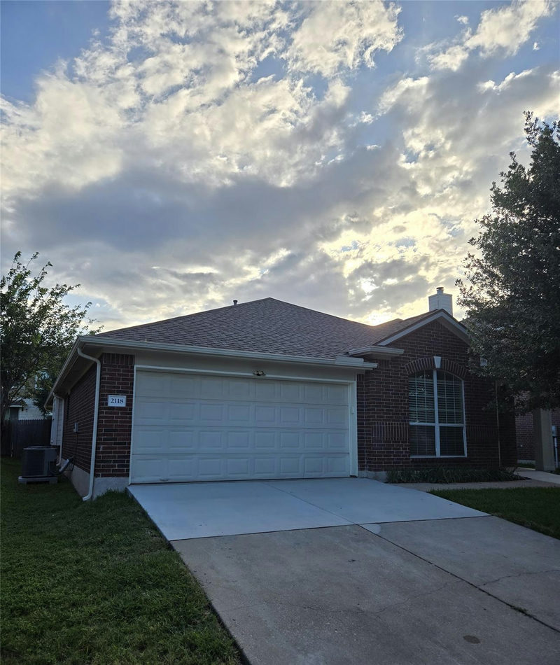 2118 Rachel Ln — exterior