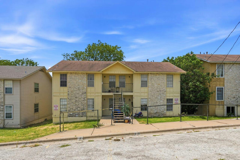 5100 Weidemar Ln — exterior