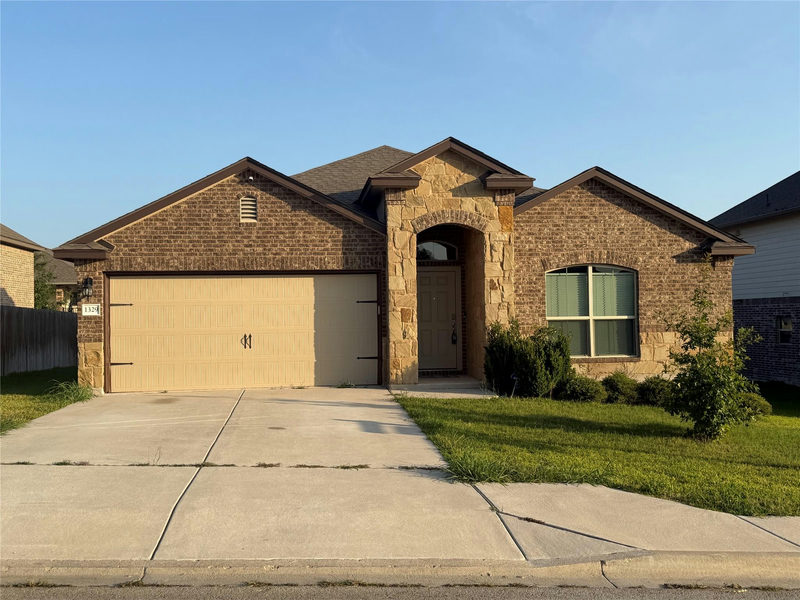1329 Spicewood Dr — exterior