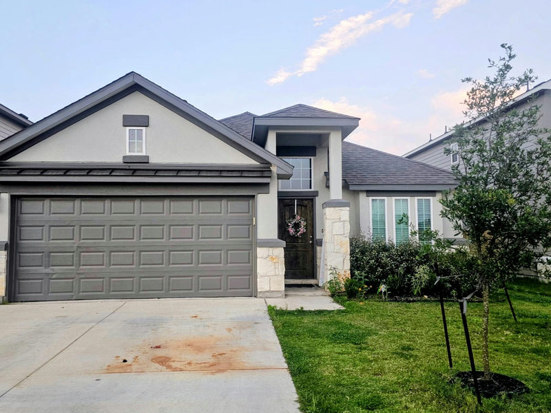 154 Arena Dr — exterior
