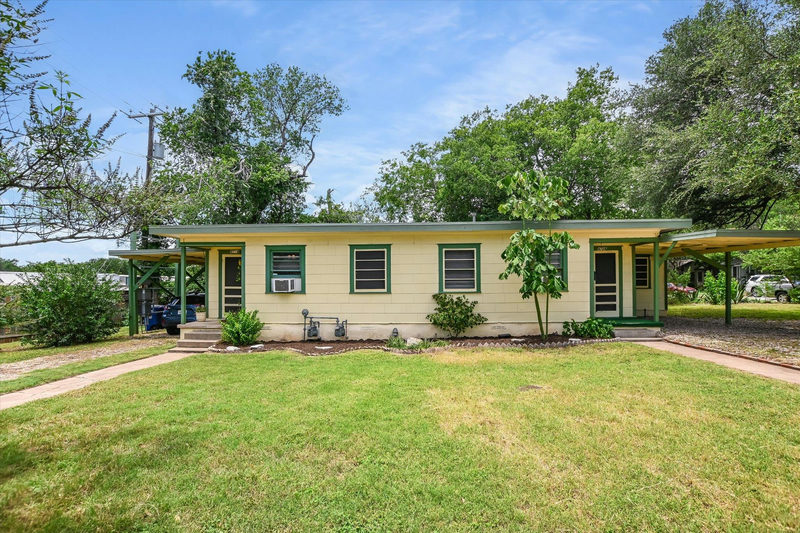 4714 & 4716 Harmon Ave — exterior