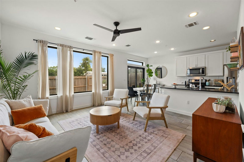 6409 Berkman Dr #6 — exterior