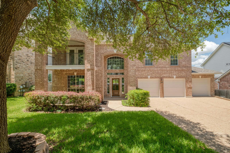 8311 Lofty Ln — exterior
