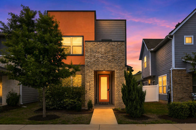 8009 Mellencamp Dr #212 — exterior