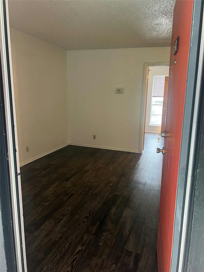 2803 Hemphill Park #B-110 — exterior
