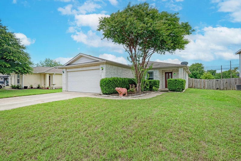 305 Creek Ledge Dr — exterior