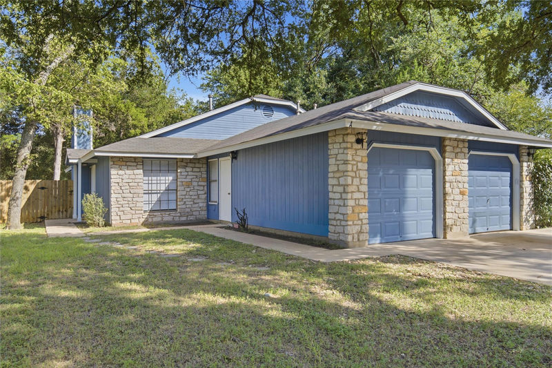 12007 Commonwealth Way #A & B — exterior