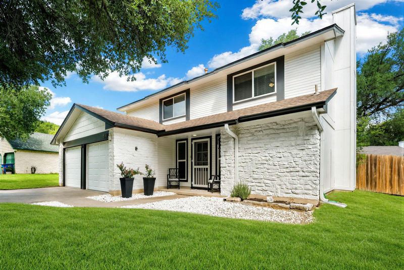 8536 Birmingham Dr — exterior