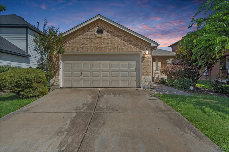 5036 Lexington Meadow Ln — exterior