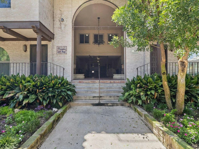 505 W 7th St #115 — exterior