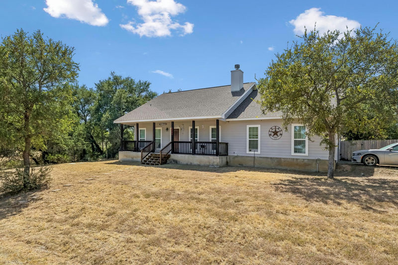 2302 Belaire Dr — exterior