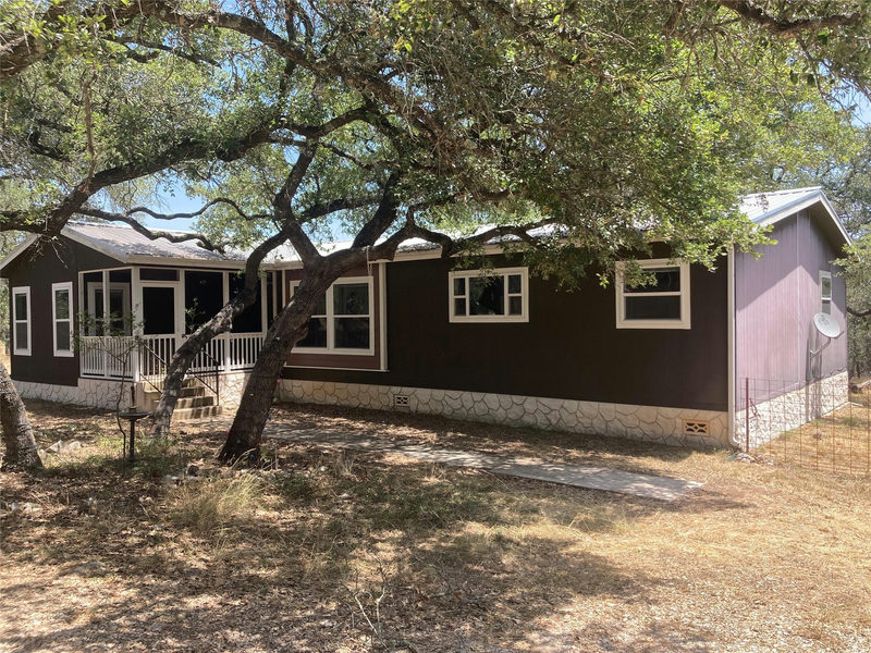 800 Thurman Rd — exterior