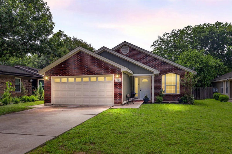 2147 Jasmine Path — exterior